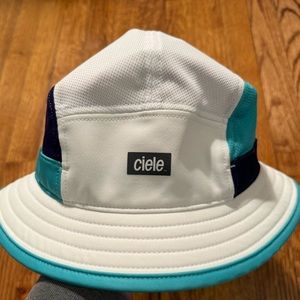 Ciele BKT Hat Asymint size S/M 56.5 cm